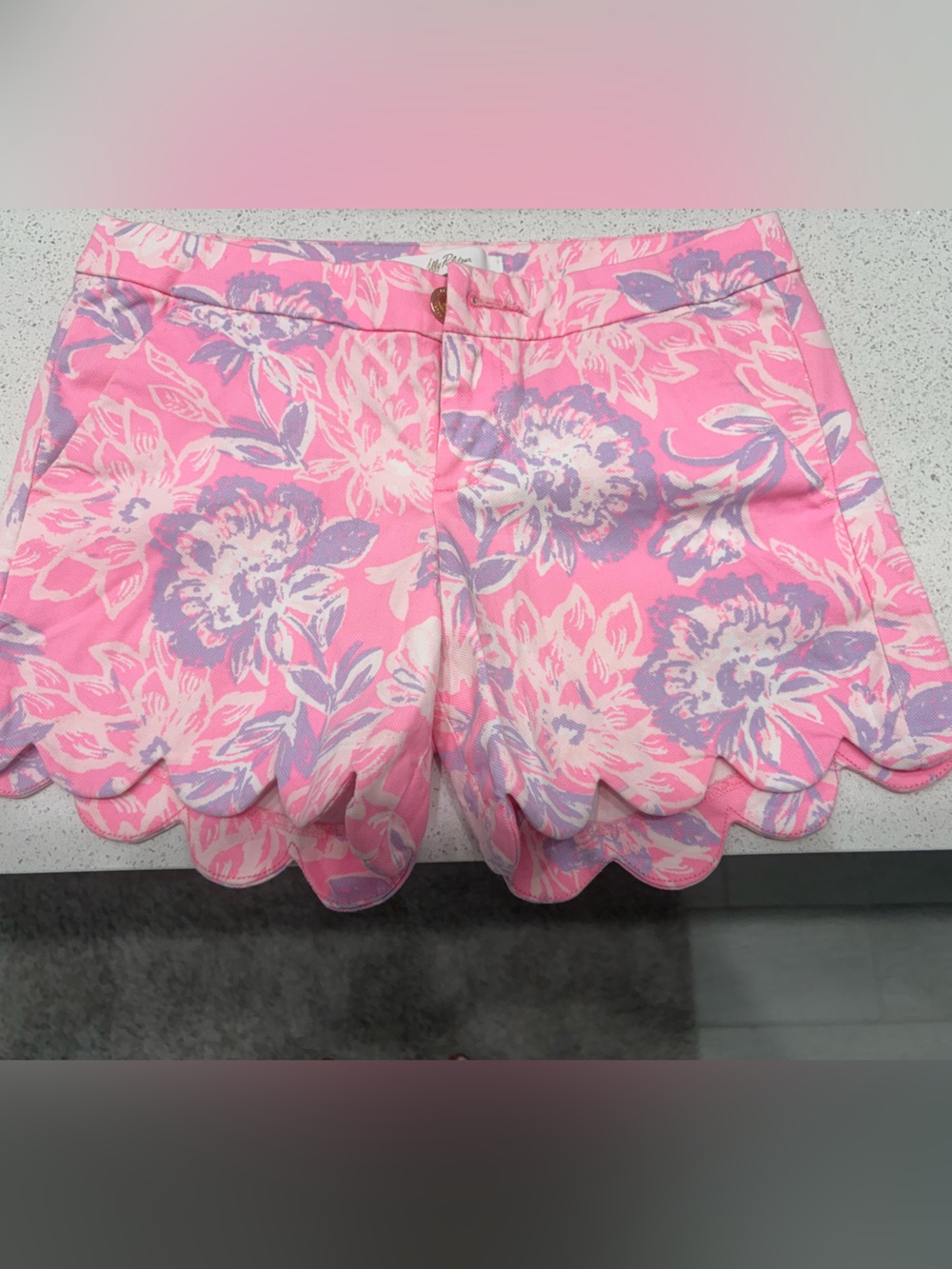 Pink Floral buttercup Scallop Hem Shorts
